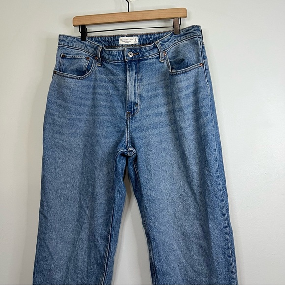 Abercrombie & fitch curve love 90s relaxed high rise jean size 16L - Picture 8 of 8